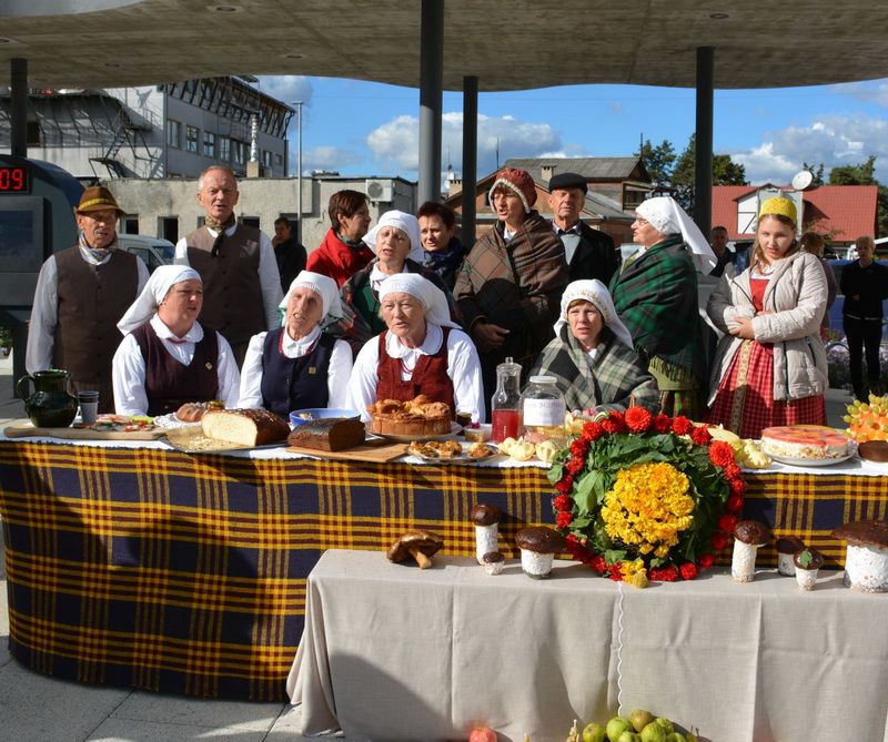 Varėniškiai svetingai kviečia į tradicinę 2019-ųjų metų Grybų šventę! (foto+video)