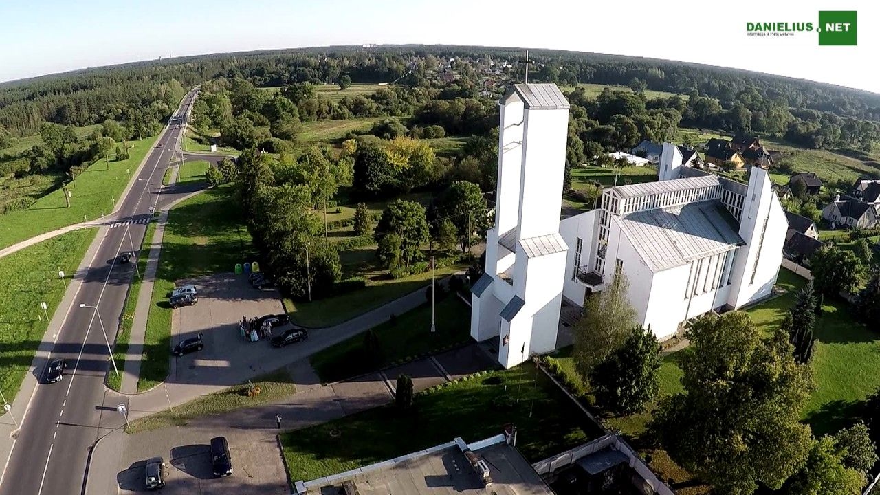 Sekmadienį Senosios Varėnos bažnyčioje – Lietuvos muzikos patriarcho Juozo Naujalio chorinės kūrybos vakaras