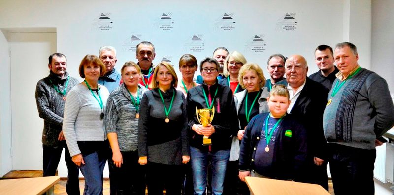 Dauguose vyko seniūnijos sporto žaidynių šaškių komandinės varžybos