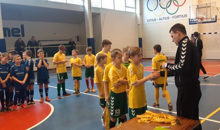 Alytaus r. meno ir sporto mokyklos futbolininkai-Pietų Lietuvos salės futbolo čempionai